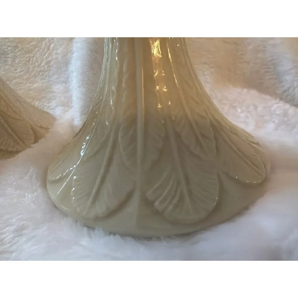 Pair Lenox Cream Gold Trim Feather Candle Holders Candlesticks Made USA 4.25